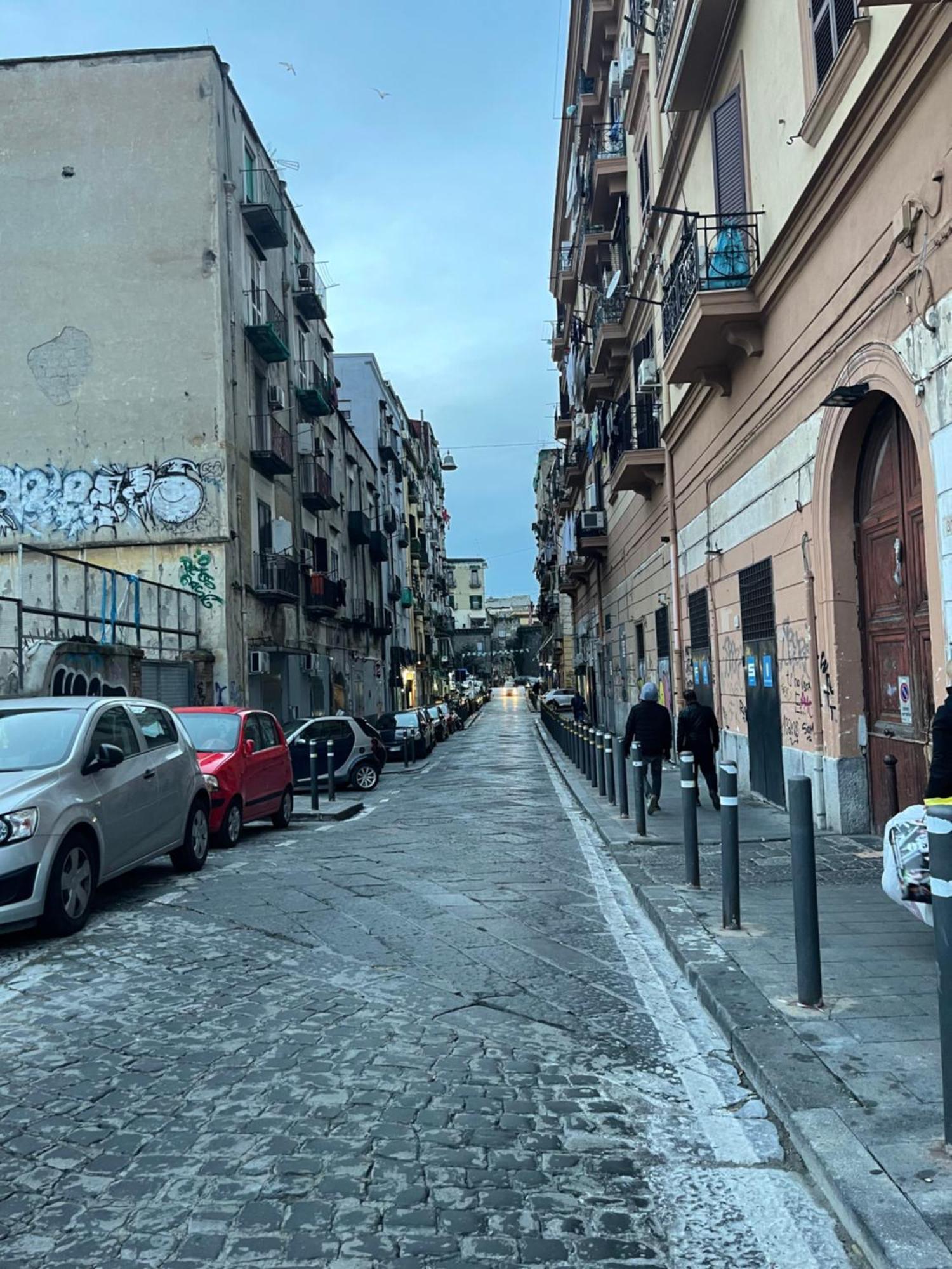 Momarooms Napoli Eksteriør bilde