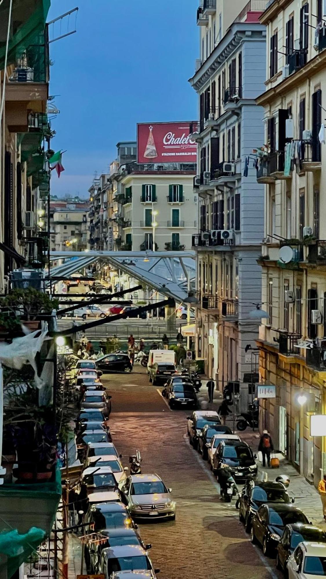 Momarooms Napoli Eksteriør bilde